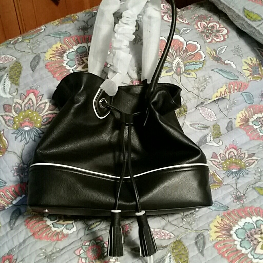 Brand New Cole Hann Leather purse